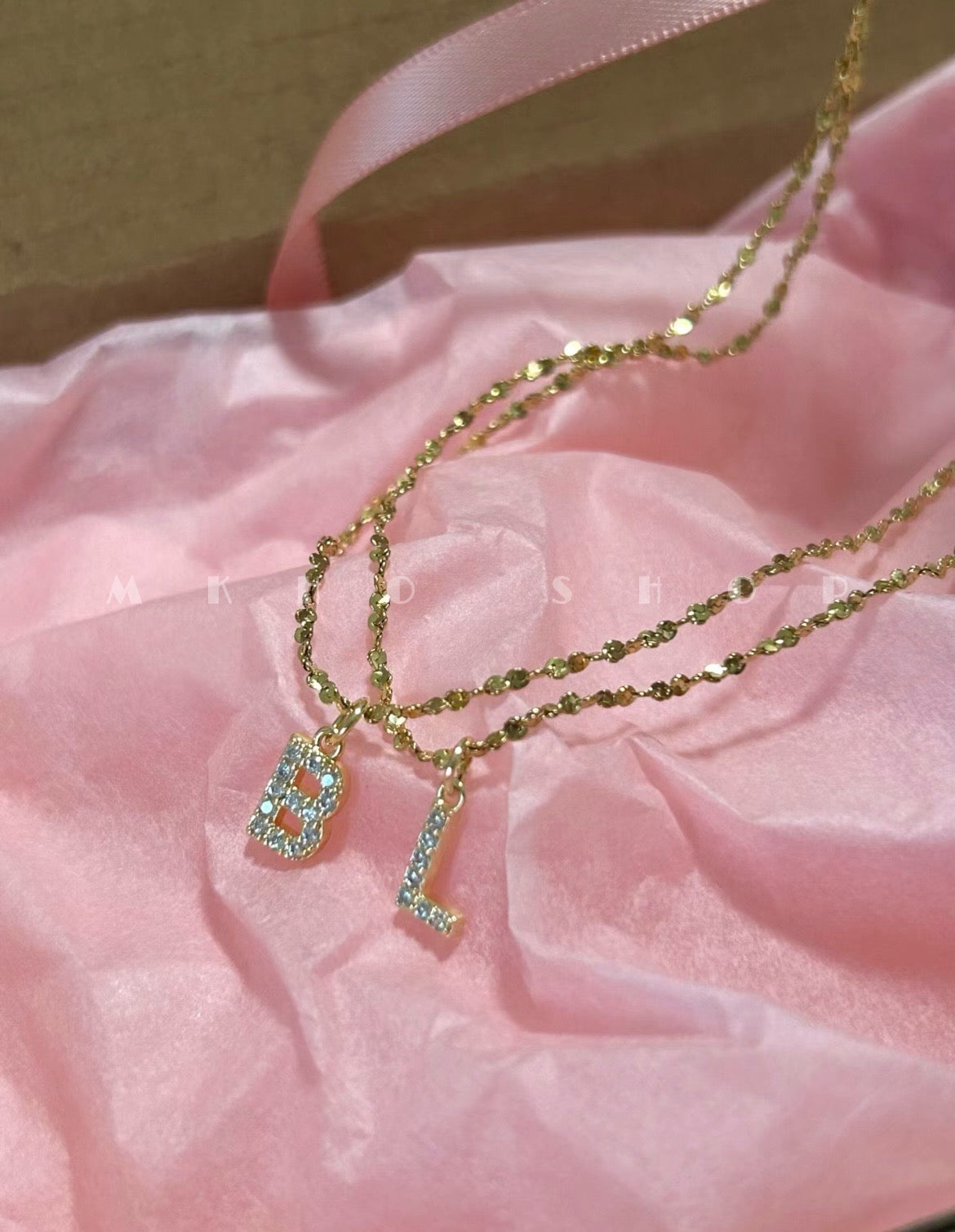 THE BABYSBREATH NAME NECKLACE